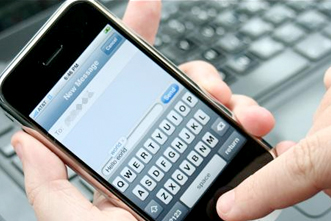 article_images/12.3.SmartPhoneSmartPastor_215822466.jpg