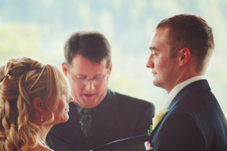 article_images/4_12_Home_Should_Pastors_Receive_Honoraria_for_Weddings___451649806.jpg