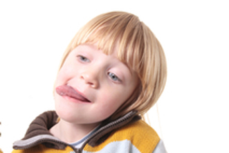 article_images/child_tongue_456729951.jpg