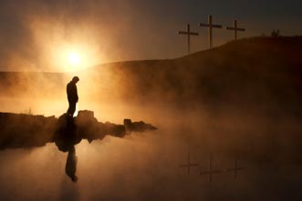 article_images/give_people_hope_838665287.jpg