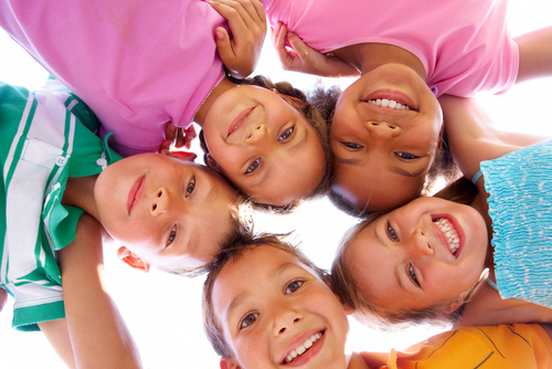 article_images/happy_kids_circle_962414431.jpg