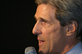 article_images/john_kerry_748593662.jpg